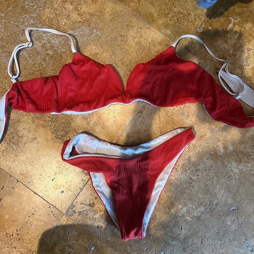 Revolve Reversible Bikini - Ribbed - Picture 2 of 5